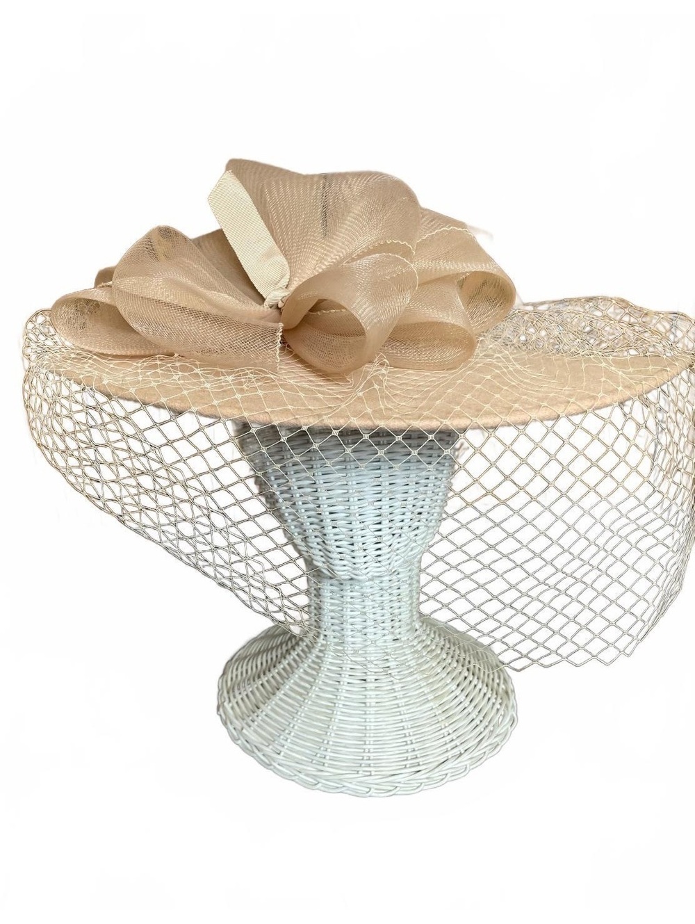 Sonni vintage wool hat with netting & ribbon